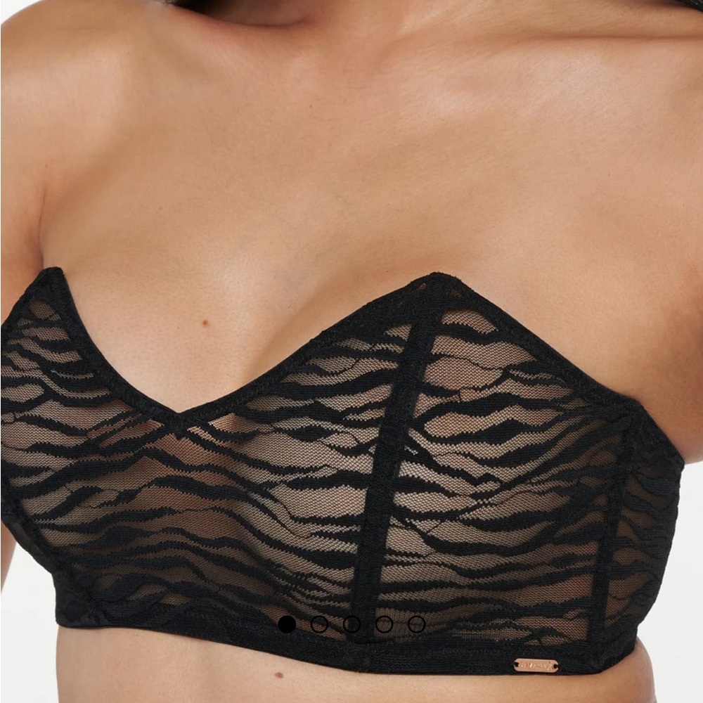 SAVAGE X FENTY ALL OVER ME LACE BANDEAU BRALETTE